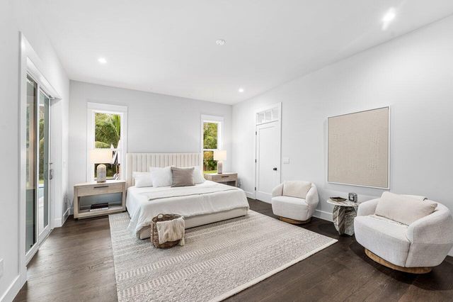 11823 Lake Shore Place, Palm Beach Gardens, FL 33408