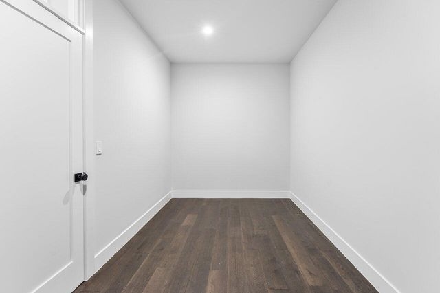 11823 Lake Shore Place, Palm Beach Gardens, FL 33408