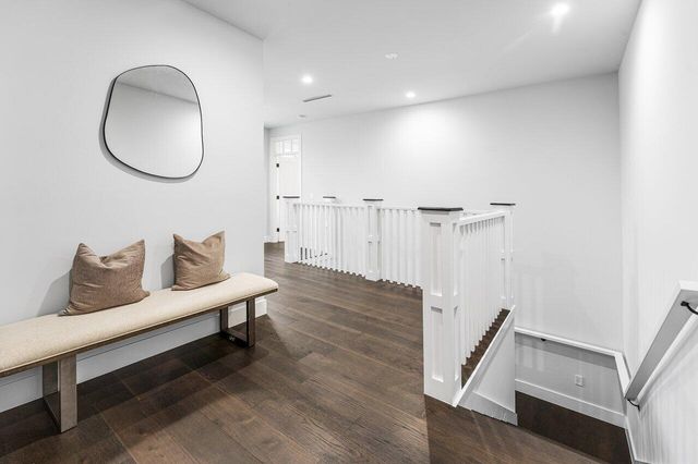 11823 Lake Shore Place, Palm Beach Gardens, FL 33408