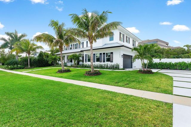 11823 Lake Shore Place, Palm Beach Gardens, FL 33408