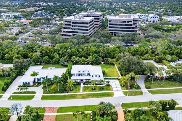 11823 Lake Shore Place, Palm Beach Gardens, FL 33408