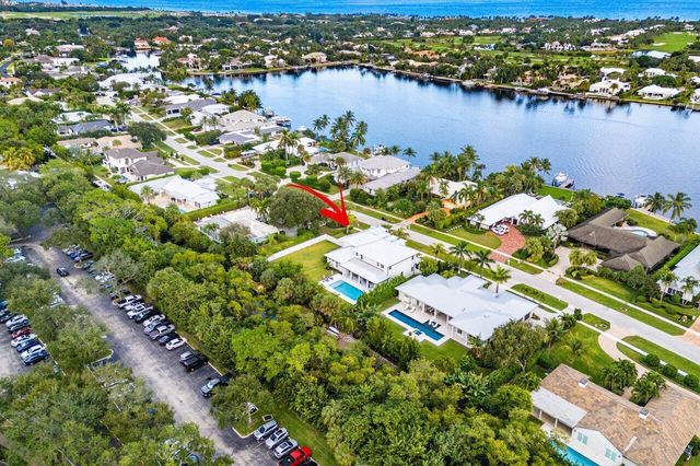 11823 Lake Shore Place, Palm Beach Gardens, FL 33408