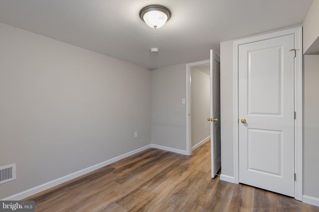 921 N ROSE STREET, Baltimore, MD 21205