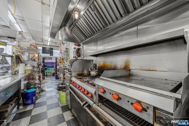 394 Main Street, Paterson, NJ 07501