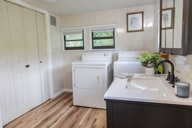 1202 S LEE HIGHWAY ACCESS RD, Lexington, VA 24450