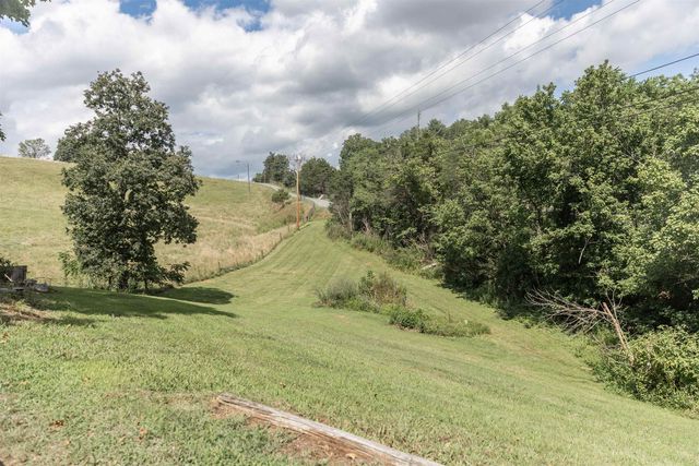 1202 S LEE HIGHWAY ACCESS RD, Lexington, VA 24450