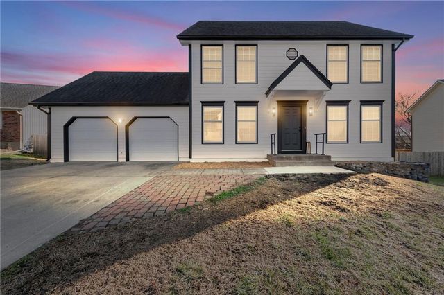 13313 Corrington Avenue, Grandview, MO 64030