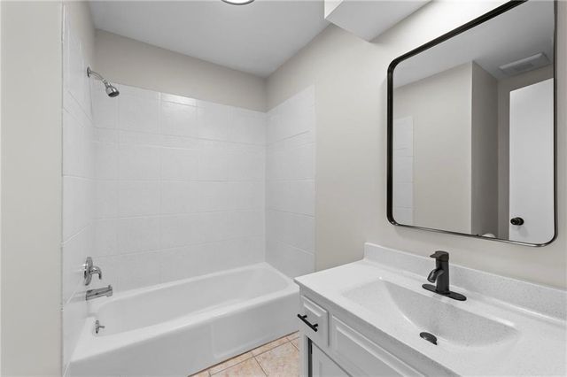 13313 Corrington Avenue, Grandview, MO 64030