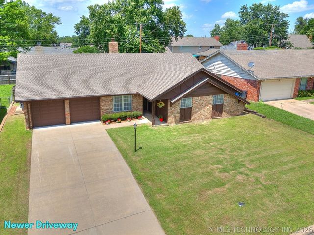 7317 E 58th Place, Tulsa, OK 74145