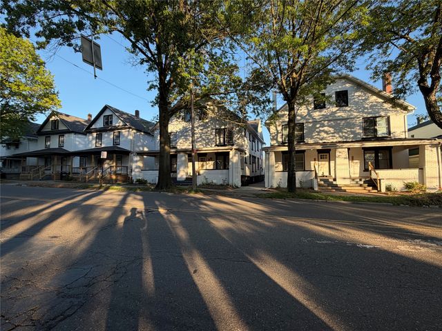 243 W 26TH Street, Erie, PA 16508