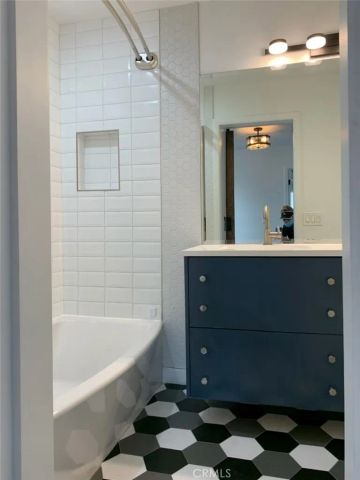 1930 Gates Avenue A, Redondo Beach, CA 90278