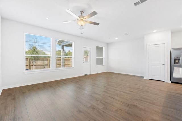 3035 Dovedale Street, Pearland, TX 77584