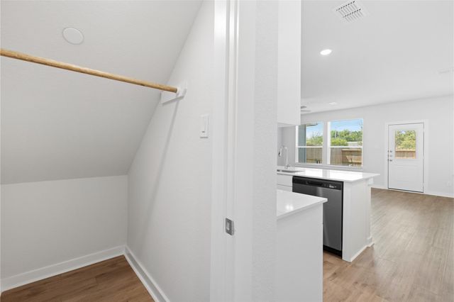 3035 Dovedale Street, Pearland, TX 77584