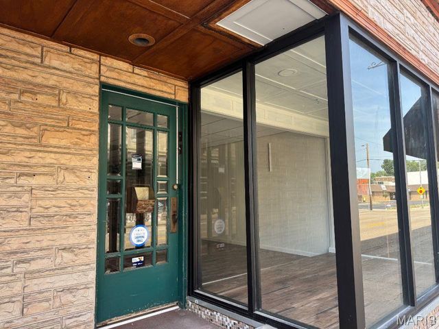 108-110 E Main Street, Mascoutah, IL 62258