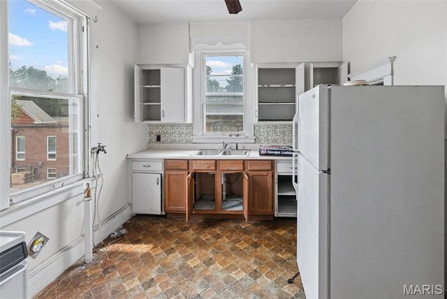 108-110 E Main Street, Mascoutah, IL 62258