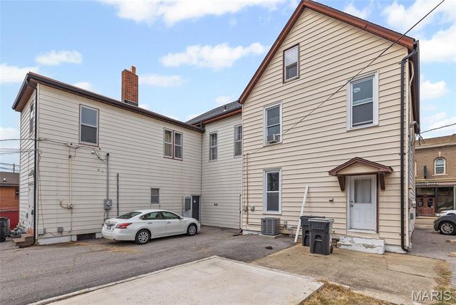 108-110 E Main Street, Mascoutah, IL 62258