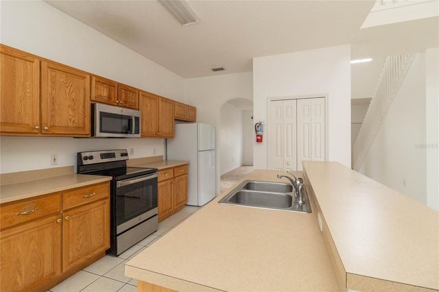 4664 CUMBRIAN LAKES DRIVE, Kissimmee, FL 34746