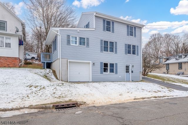 49 Sussex St, Newton Town, NJ 07860