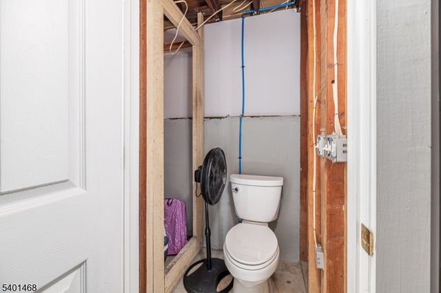 49 Sussex St, Newton Town, NJ 07860