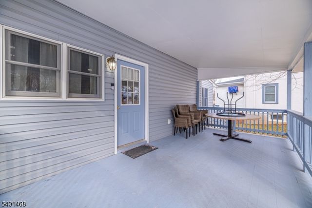 49 Sussex St, Newton Town, NJ 07860