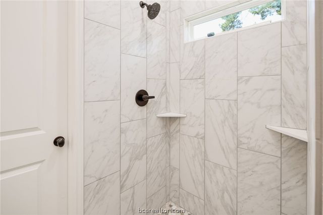 1800 Brookhaven Street, Bryan, TX 77803