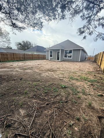 1800 Brookhaven Street, Bryan, TX 77803