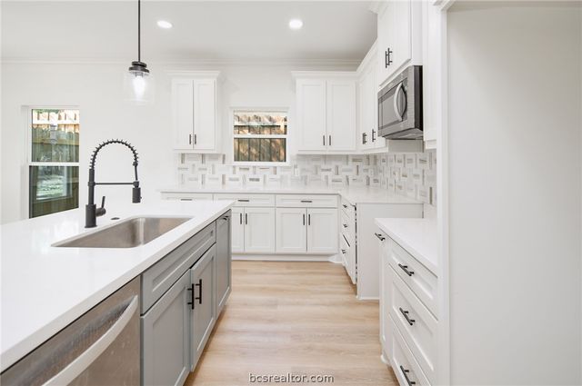 1800 Brookhaven Street, Bryan, TX 77803