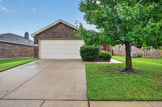 1325 Cheyenne Drive, Aubrey, TX 76227