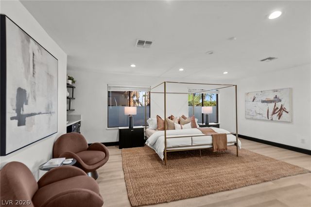 2840 Duneville Street, Las Vegas, NV 89146