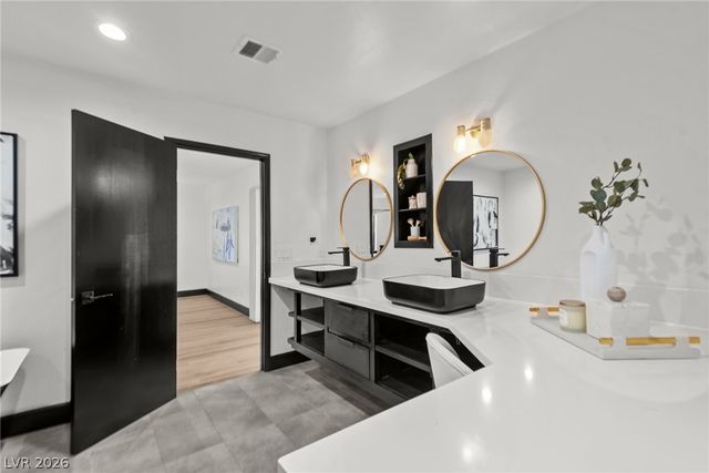 2840 Duneville Street, Las Vegas, NV 89146