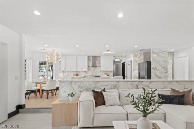 2840 Duneville Street, Las Vegas, NV 89146