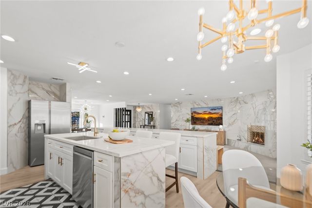 2840 Duneville Street, Las Vegas, NV 89146