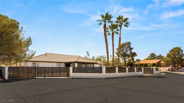 2840 Duneville Street, Las Vegas, NV 89146