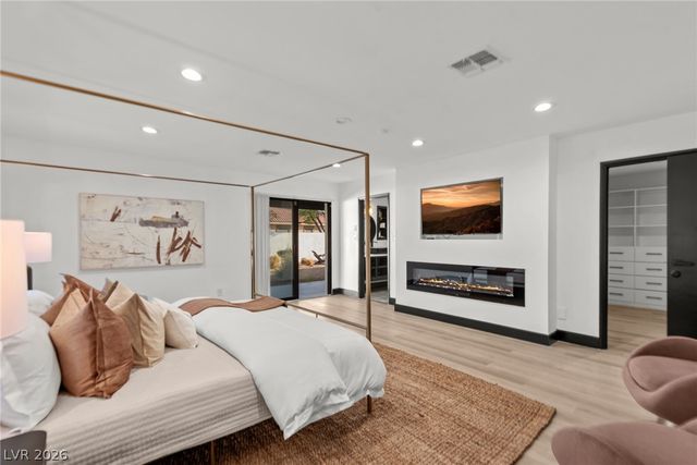 2840 Duneville Street, Las Vegas, NV 89146