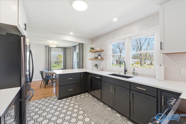 720 Giles Drive NE, Huntsville, AL 35801