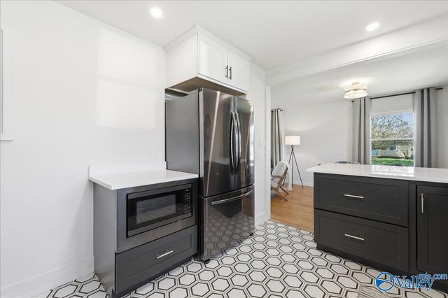 720 Giles Drive NE, Huntsville, AL 35801