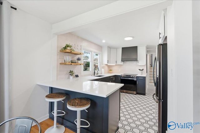 720 Giles Drive NE, Huntsville, AL 35801