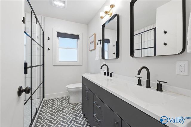 720 Giles Drive NE, Huntsville, AL 35801