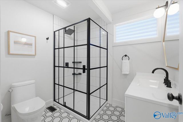 720 Giles Drive NE, Huntsville, AL 35801