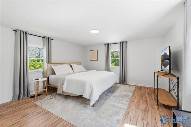 720 Giles Drive NE, Huntsville, AL 35801