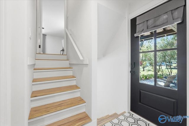 720 Giles Drive NE, Huntsville, AL 35801