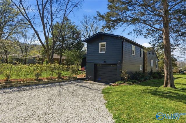 720 Giles Drive NE, Huntsville, AL 35801