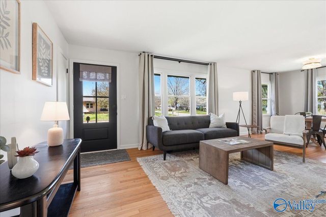 720 Giles Drive NE, Huntsville, AL 35801