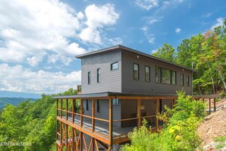 875 Shell Mountain Rd, Sevierville, TN 37876
