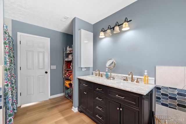 5925 Furlong Way, Liberty Twp, OH 45011