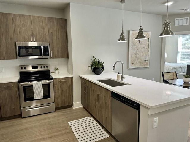 2000 James Jackson Parkway B, Atlanta, GA 30318