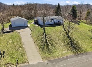 340 Lane 240b Big Otter Lake, Fremont, IN 46737
