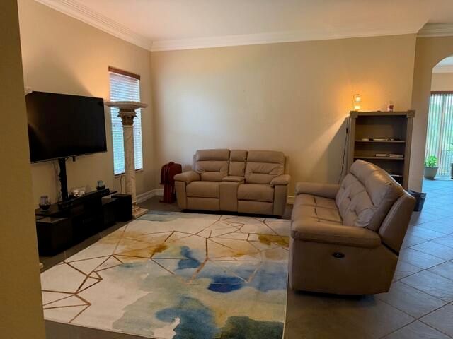 7027 Aliso Avenue, West Palm Beach, FL 33413