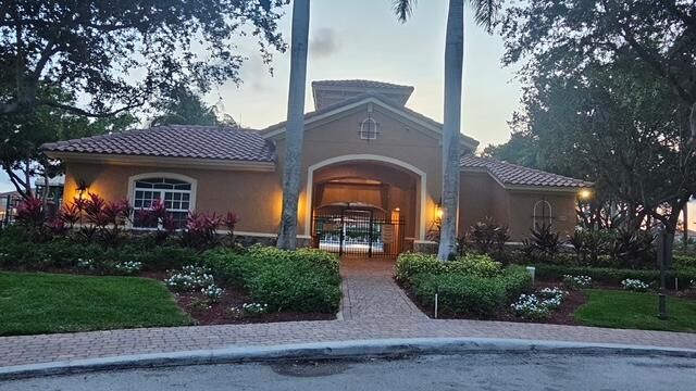 7027 Aliso Avenue, West Palm Beach, FL 33413