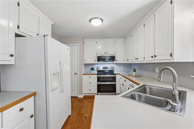126 Delaney Pine Drive, Waleska, GA 30183